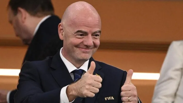 Presiden FIFA Gianni Infantino (Foto: Twitter/@PlayersSayings)