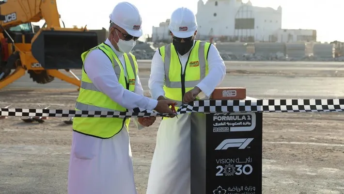 Federasi Otomotif Arab Saudi akan adakan pelatihan Marshal dalam rangka jelang tuan rumah Formula 1 GP Arab Saudi 2021. (foto/saudiarabiangp)