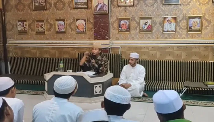 Sosoknya muncul usai isu Habib Bahar ditembak mencuat ke publik. Foto: Capture Youtube.