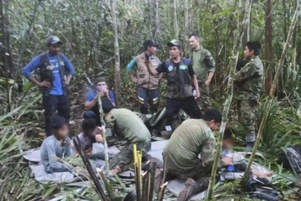 4 Anak korban kecelakaan pesawat hutan Amazon tengah dievakuasi. Foto: Dok Ist.