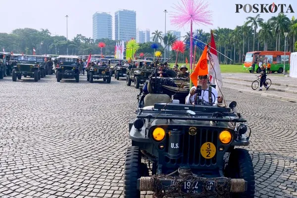 Ratusan Jeep meriahkan Jakarta City Touring. Foto: Poskota/Aldi.