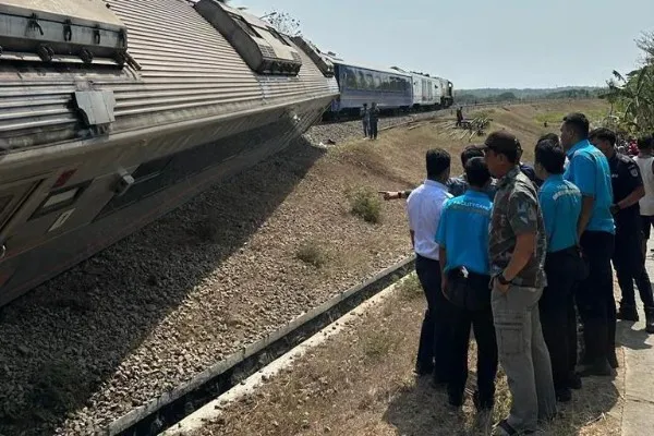 KA Argo Wilis dan KA Argo Semeru kecelakaan di Kulon Progo. Foto: KAI.