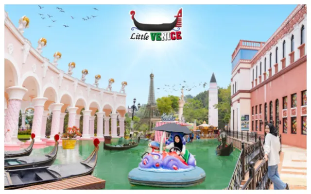 Berlibur di Little Venice Bogor sembari menyusuri sungai dengan gondola (tiket.com)