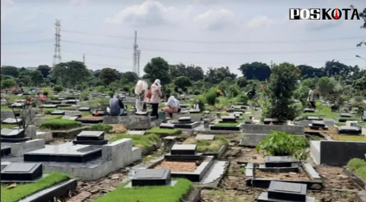 Suasana TPU Perwira Kota Bekasi yang terlihat sepi dari peziarah, Rabu (7/4/2021). (foto: akhmad nurseha/kontributor bekasi)