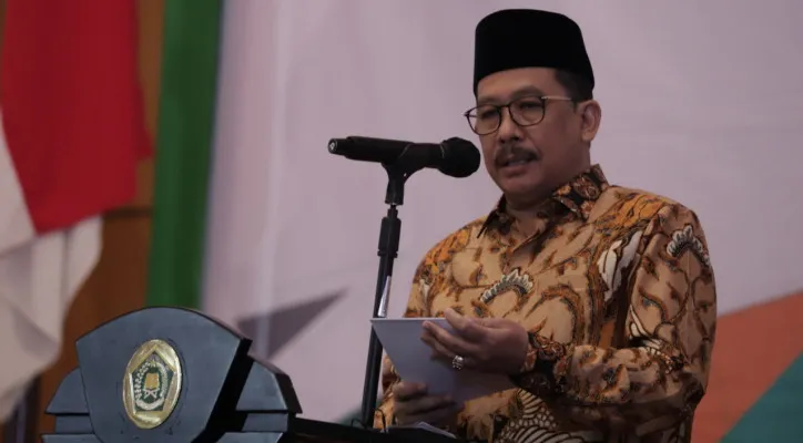 Wamenag Zainut Tauhid Sa’adi saat menutup Rakernas Kementerian Agama. (foto: ist)