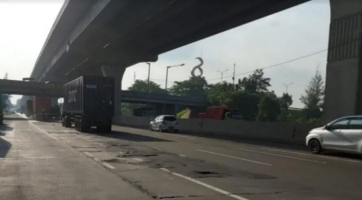 Ruas Jalan tol Jakarta Cikampek di KM 37 yang akan diperbaiki pihak Jasa PT Jasa Marga (Persero). (Ist)