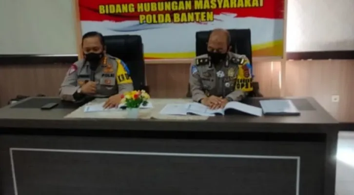 Dirlantas Polda Banten Kombes Pol Rudy menerangkan rencana penyekatan pemudik. (haryono)