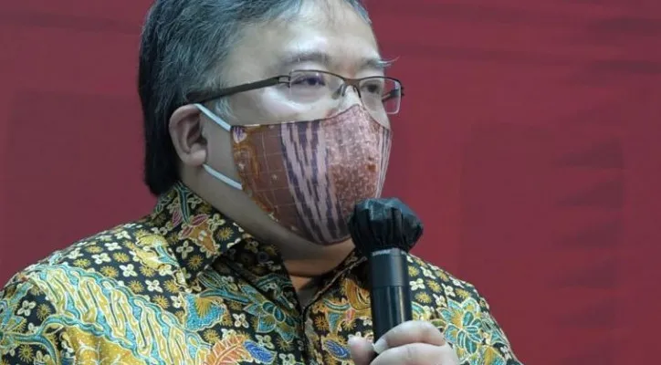 Menristek Bambang Brodjonegoro saat memberikan keterangan di Kantor Presiden. (ist)