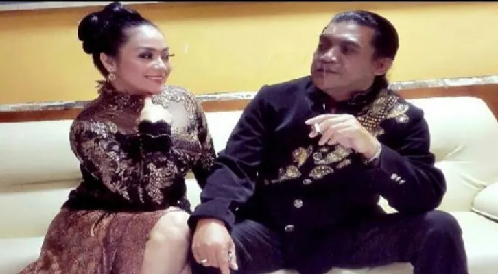 Yan Vellia dan Didi Kempot (Foto: @yanvellia_didikempotmanagement/Instagram)