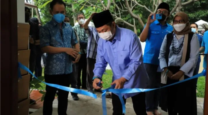 Ketua Umum Partai Gelombang Rakyat (Gelora) Indonesia Anis Matta meresmikan Gelora Media Centre. (foto: ist)