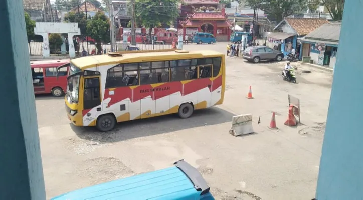 Bus bantuan Pemkab Lebak. (foto: ist)