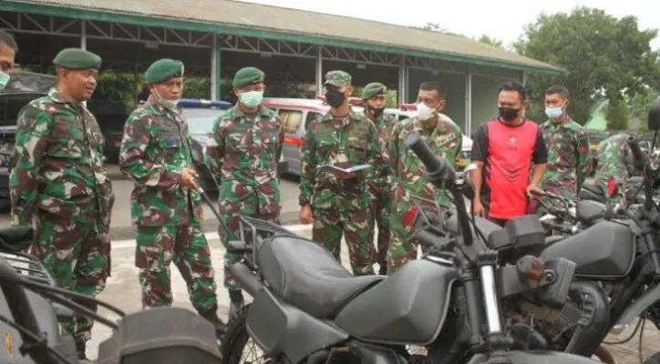 Yonif Mekanis Raider 413/Bremoro/6/2 Kostrad mengadakan pengecekan kendaraan Dinas. (foto: ist)