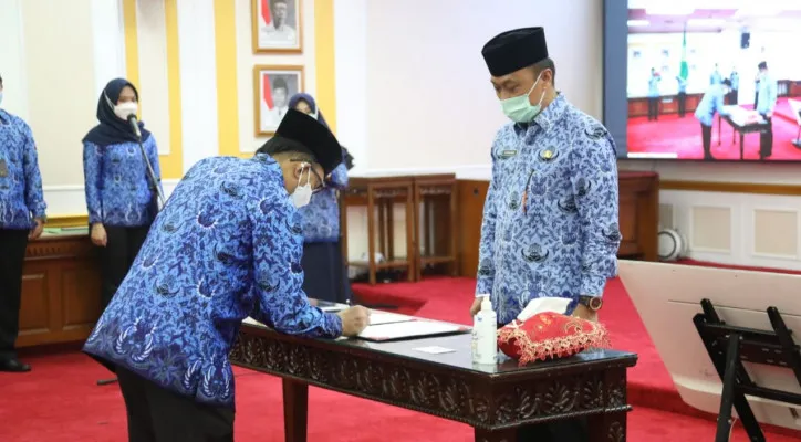 Ketua Umum Dewan Pengurus (KORPRI) Nasional Zudan Arif Fakrulloh saat Pengukuhan Pengganti Antar Waktu. (foto: ist)