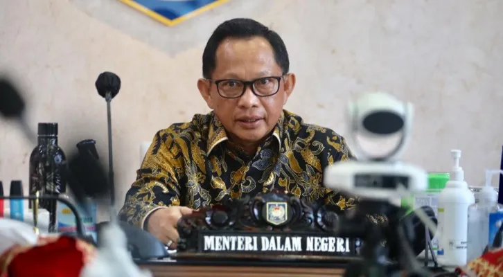 Mendagri Muhammad Tito Karnavian saat memberikan pembekalan kepada Bupati/ Wali Kota. (foto: ist)