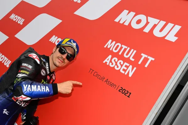 Maverick Vinales dikabarkan akan hengkang dari Yamaha setelah mengaku merasa tak nyaman lagi bersama Yamaha. Ia akan membalap bersama Aprilia musim depan. (Foto/motogp.com).