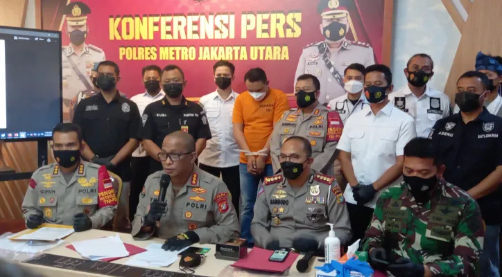 Polres Metro Jakarta Utara menangkap pengemudi Pajero yang melakukan penganiayaan kepada sopir truk di Jalan Yos Sudarso, Sunter, Jakarta Utara. (cr01).