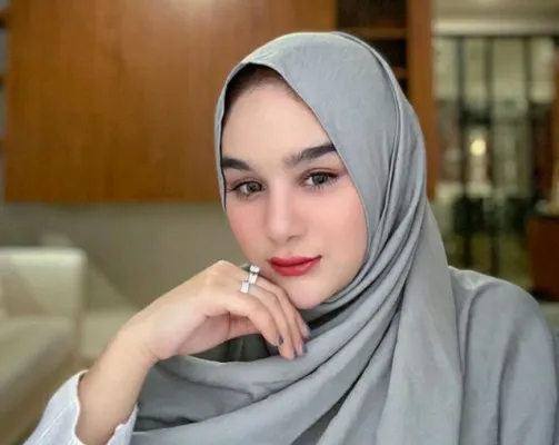 Hana Hanifah  'Blak-Blakan Beberkan Tarifnya', Hingga bisa DP Mobil Mewah, Cek Faktanya| Instagram @hanaaaast