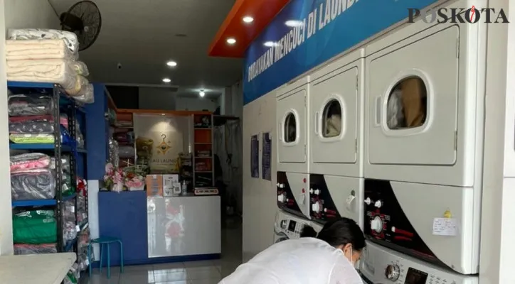 Kilau Laundry melayani sistem daring dengan jemput bola. (Foto/Poskota.co.id)