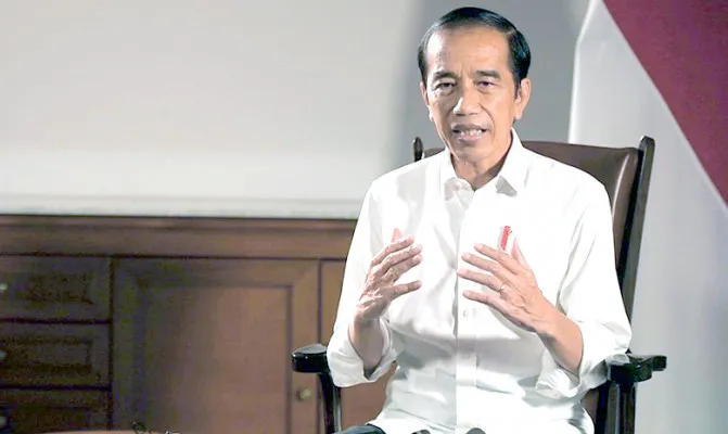 Presiden Joko Widodo, ”Percepat penyaluran kartu sembako dan bantuan sosial bagi masyarakat”. (Foto/Dok Poskota)