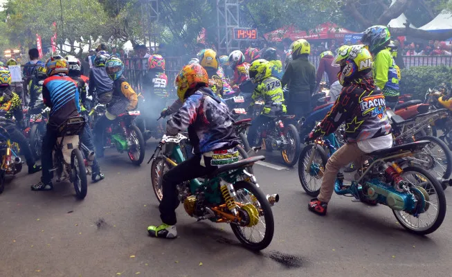 Foto ilustrasi kejuaraan dragbike resmi. (Foto/iksan)