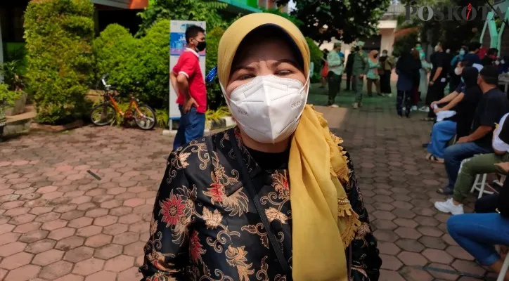 Kasudin Pendidikan Wilayah II Jakarta Pusat Uripasih targetkan 39 ribu pelajar akan dapatkan vaksinasi Covid-19 hingga 10 Agustus 2021. (Foto/Poskota.co.id/cr-05)