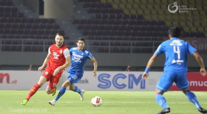 Laga Persija vs Persib pada final Piala Menpora 2021. (foto: liga indonesia baru)