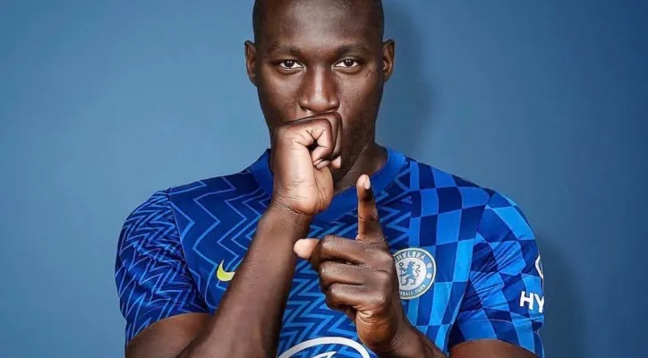 Romelu Lukaku resmi menjadi pemain Chelsea FC setelah dikontrak senilai Rp1,9 Triliun dari Inter Milan. (Foto/Twitter/Fabrizio Romano)