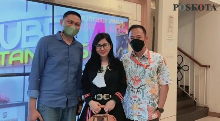 Lady Marsella dan Tim Kuasa Hukumnya, Ahmad Yarus. (cr07)