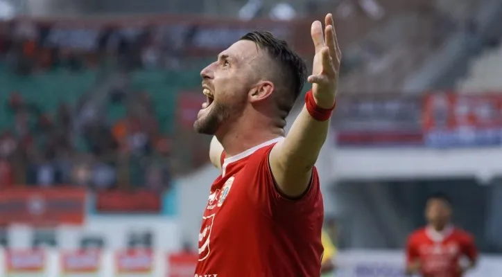 Marko Simic, Stiker Persija Jakarta. (persija media)