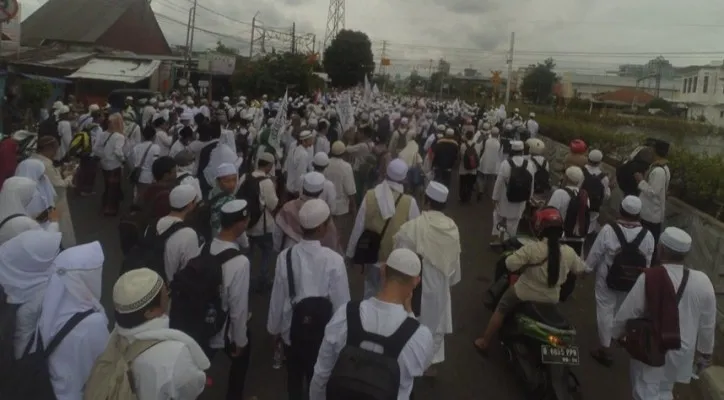 PA 212 siap turun ke jalan agar Muhammad Kece diproses (Twitter/@dienius)·