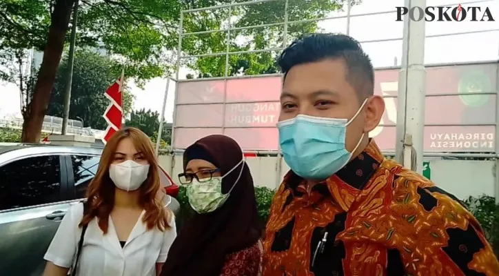 Kuasa Hukum Jeff Smith, Aldi Surya Kusumah, Ibunda Jeff Smith Areista, dan kekasih Jeff Smith Aisyah Aqilah (cr07)