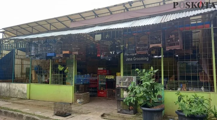 Salah satu kios peternakan di Pusat Flora dan Fauna, Semanan, Kalideres, Jakarta Barat. (foto: poskota.co.id/cr01)