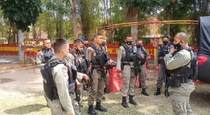 Personel Satbrimob Polda Banten saat melaksanakan latihan untuk pengamanan PON XX di Papua. (ist)