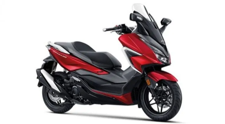 Honda Forza 350 resmi mengaspal. (Foto/greatbiker.com)