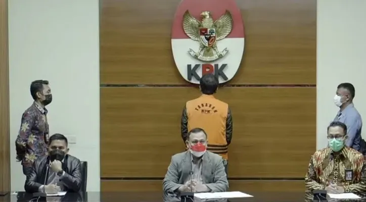 Ketua KPK Firi Bahuri saat gelar konferensi pers terkait penetapan tersangka terhadap Wakil Ketua DPR Azis Syamsuddin.