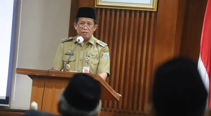 Walikota Jakarta Utara, Ali Maulana Hakim saat membuka kegiatan Mukerda II MUI Jakarta Utara, di Ruang Pola, Kantor Walikota Jakarta Utara, Selasa (28/9/2021). (Foto/Ist)