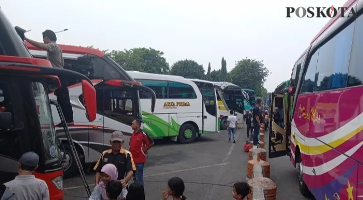 Suasana terminal Kalideres yang terpantau masih sangat lenggang. (Foto/Cr01)