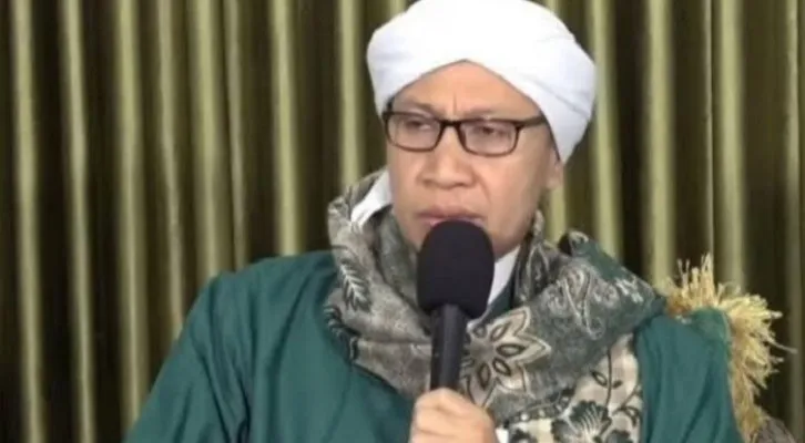 Pimpinan Pondok Pesantren Buya Yahya mengenai sosok buarq kendaraan yang digunakan Rasulullah dalam peristiwa Isra Miraj. (Foto: YouTube /Al-Bahjah TV)