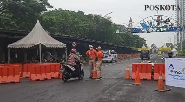 Taman Impian Jaya Ancol terapkan sistem buka tutup gerbang saat Formula E berlangsung. (foto: poskota/yono)