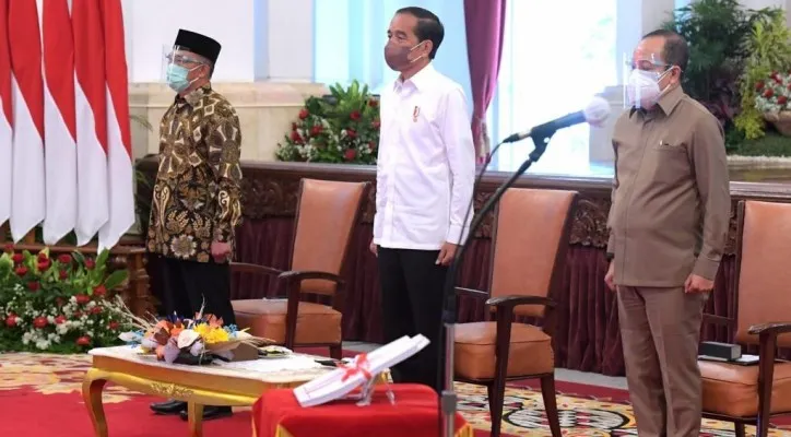 Presiden Jokowi saat menghadiri acara Lembaga Ketahanan Nasional RI, di Istana Negara. (foto: biro pers)