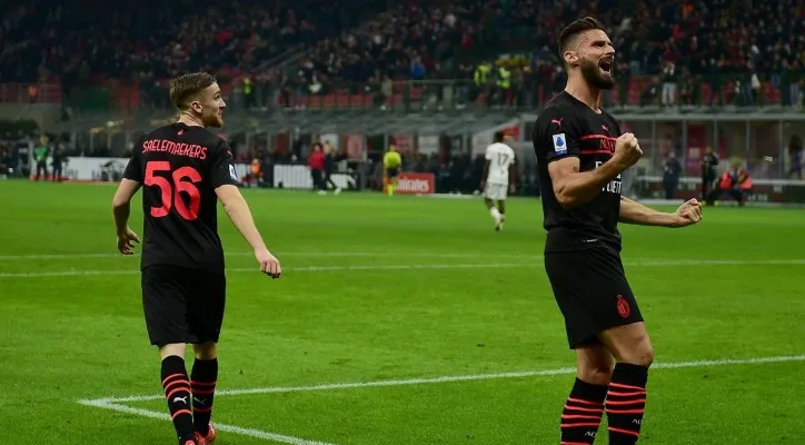 Olivier Giroud (kanan) melakukan selebrasi usai mencetak gol kemenangan bagi AC Milan vs Torino. (foto: twitter acmilan)