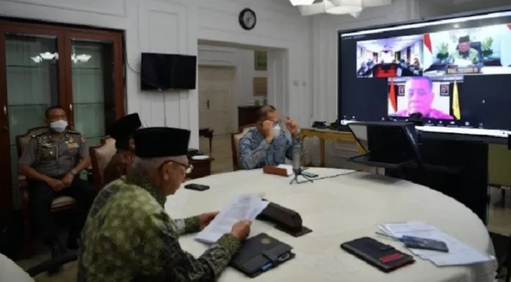 Wapres KH Ma'ruf Amin saat menerima audiensi Rektor Universitas Indonesia (UI) Ari Kuncoro. (foto: setwapres)