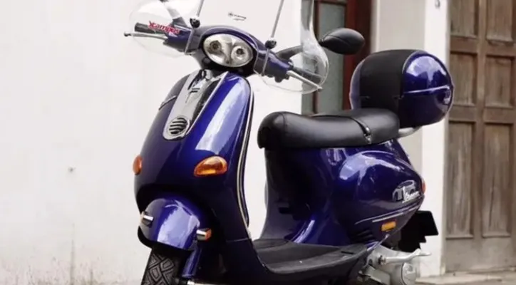 Ini dia wujud Vespa ET4 yang dijual seharga Rp 90 juta. (Foto/Tangkapan Layar/OLX)