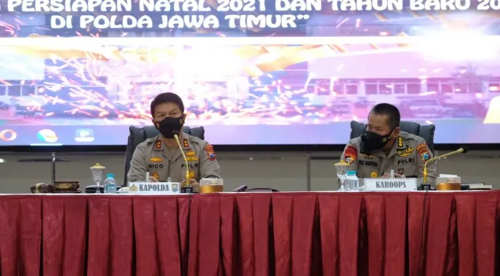 Kapolda Jawa Timur Irjen Nico Afinta gelar anev Sitkamtibmas 2021 di gedung Mahameru Polda Jatim. (ist)