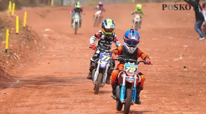 Para crosser cilik di ajang BOS Junior Motocross Championship seri 2 di Cimahi, Jawa Barat. (Foto/Poskota.co.id/Ichsan)