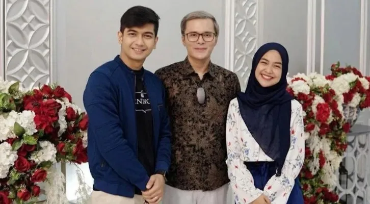 Dokter Oky Pratama bersama Ria Ricis dan Teuku Ryan. (dokumen pribadi)