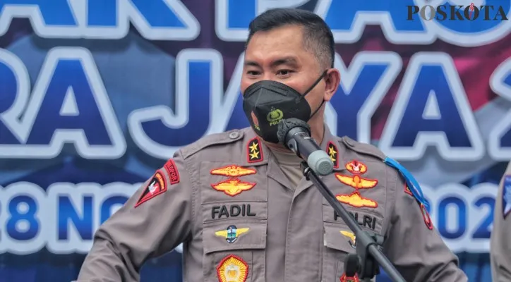 Kapolda Metro Jaya, Irjen pol. Fadil Imran melakukan konferensi pers usai memimpin Ops Zebra 2021 di Lapangan Presisi Polda Metro Jaya, Jakarta, Senin (15/11/2021). (foto: Poskota/Ahmad Tri Hawaari)