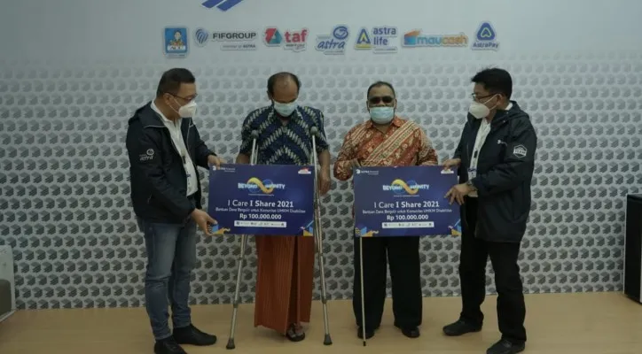 Astra Financial and Logistic dukung UMKM penyandang Disabilitas dengan program I Care I Share di GIIAS 2021. (Foto/afl)