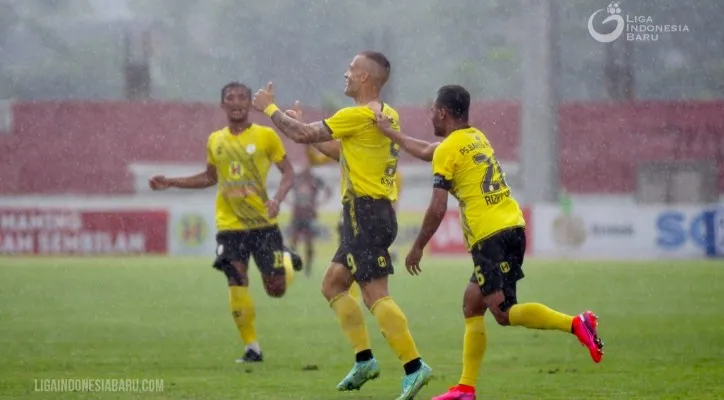 Tim Barito Putera saat pertandingan melawan Persiraja. (foto: Liga Indonesia Baru)