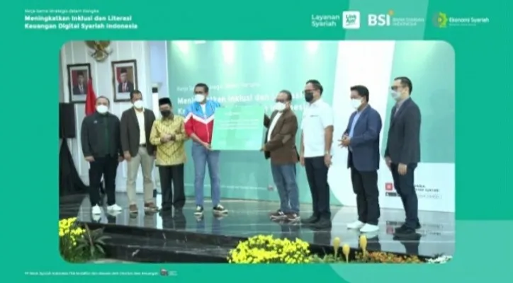 Kerja sama penandatanganan nota kesepahaman (MoU) LinkAja dan PT Bank Syariah Indonesia Tbk (BSI). (foto: tangkapan layar zoom)